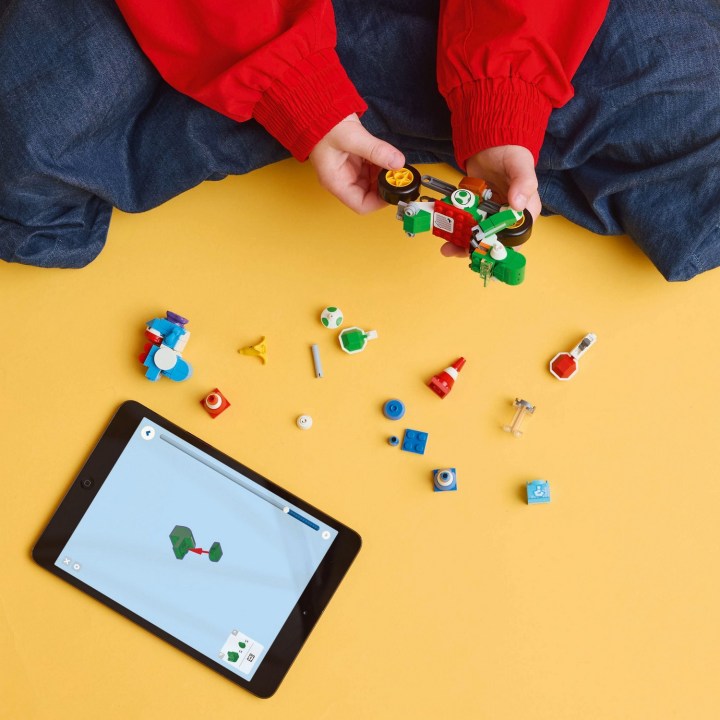 72031_Lifestyle_Build_crop