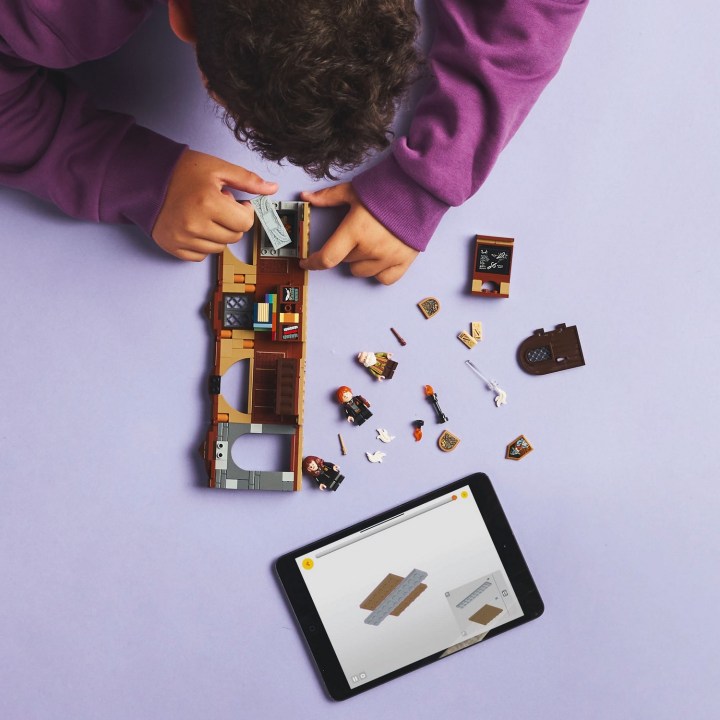 76442_Lifestyle_Build_crop